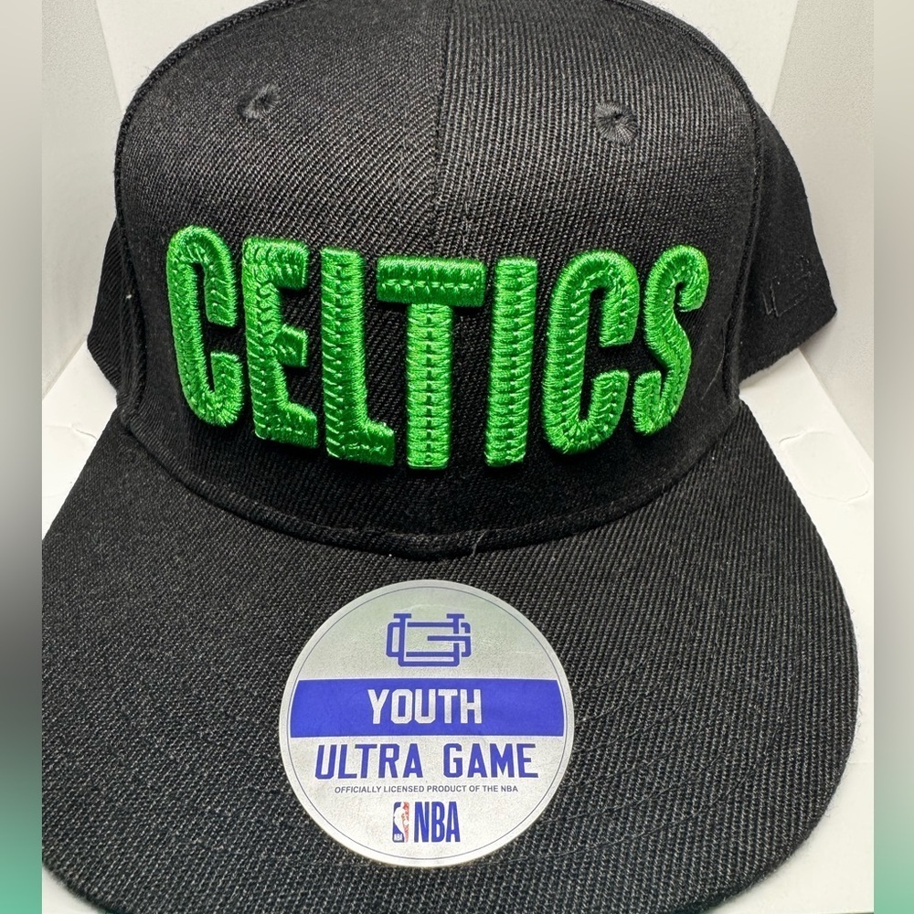 ๐โ Boston Celtics Ultra Game Youth Snapback Hat - Official NBA Licensed Cap - - Picture 2 of 5